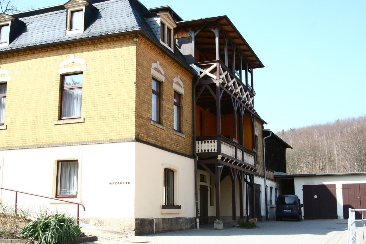 Saechsisches Gemeinschafts-Diakonissenhaus Zion E. V. Ауе Екстериор снимка